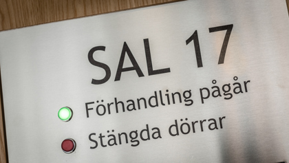 Bild på en skylt där det står att förhandling pågår